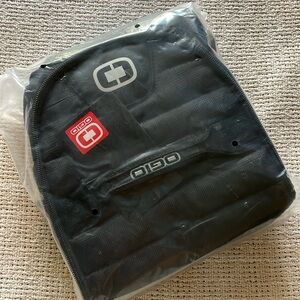 Ogio 6-12 can cooler